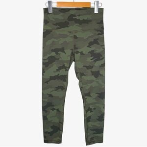 LULULEMON 'high rise' camo leggings size: 8